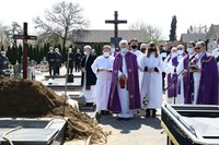 Braća svećenici, obitelj i prijatelji uputili posljednji zbogom preč. Josipu Grošiću